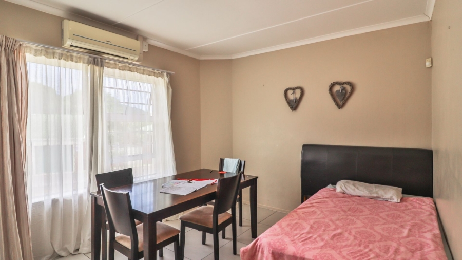 3 Bedroom Property for Sale in Abbotsford Eastern Cape